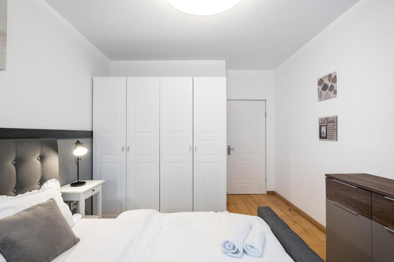 Happy Bubble I Timpuri Noi 1Br Apt 4 Ppl 布加勒斯特 外观 照片